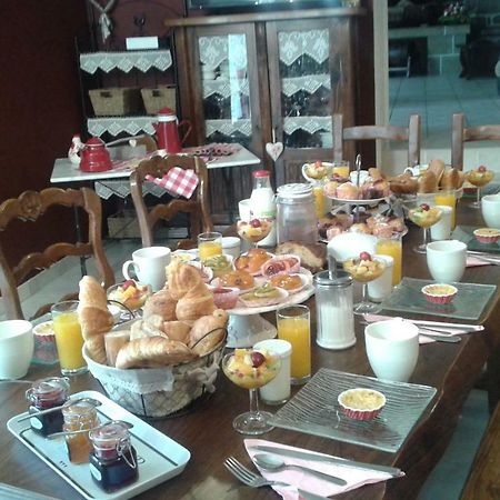 La Gerbaudiere Chambres&Table D Hotes Proche Mont Saint Michel Cuisine Maison Notre-Dame-du-Touchet 外观 照片