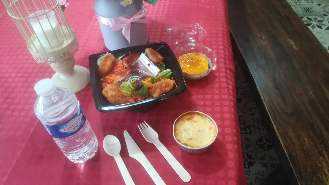 La Gerbaudiere Chambres&Table D Hotes Proche Mont Saint Michel Cuisine Maison Notre-Dame-du-Touchet 外观 照片