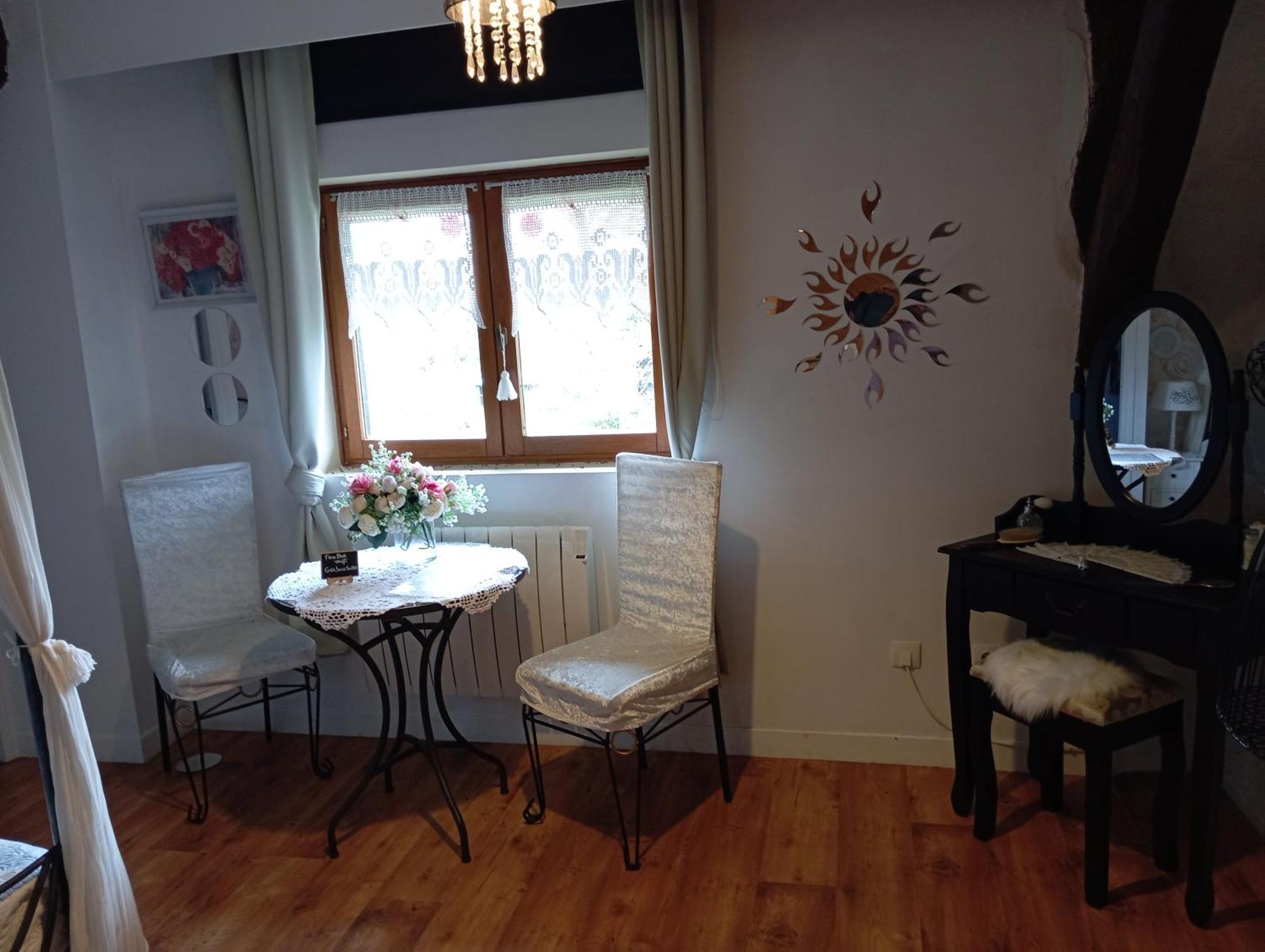 La Gerbaudiere Chambres&Table D Hotes Proche Mont Saint Michel Cuisine Maison Notre-Dame-du-Touchet 外观 照片