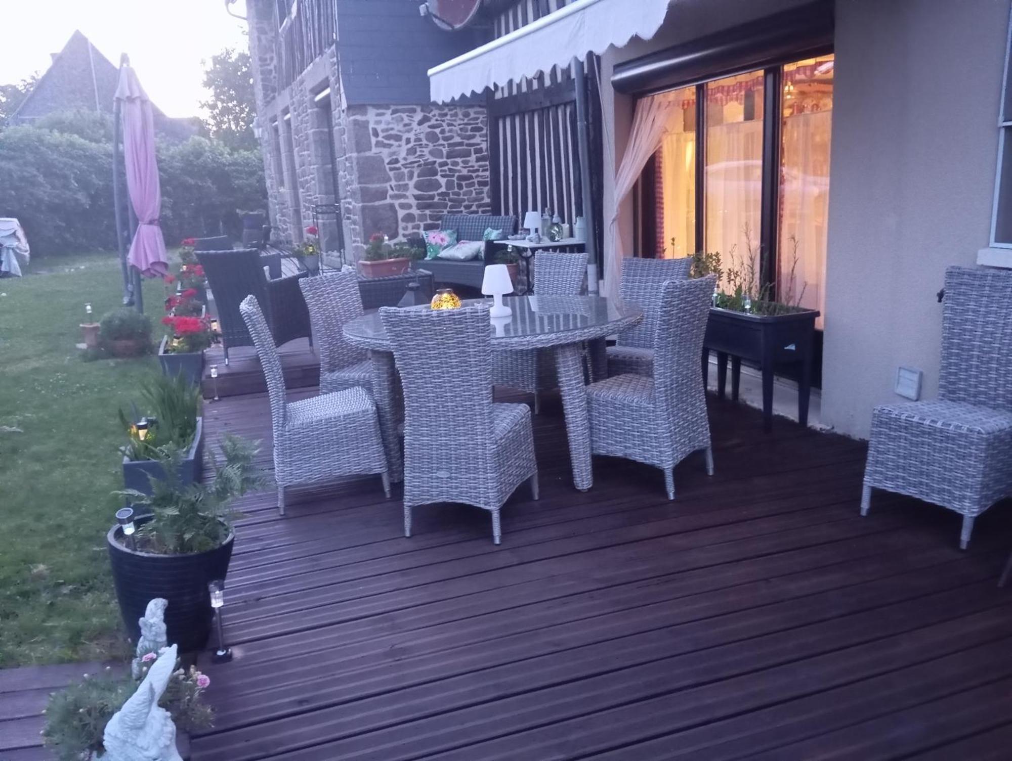 La Gerbaudiere Chambres&Table D Hotes Proche Mont Saint Michel Cuisine Maison Notre-Dame-du-Touchet 外观 照片