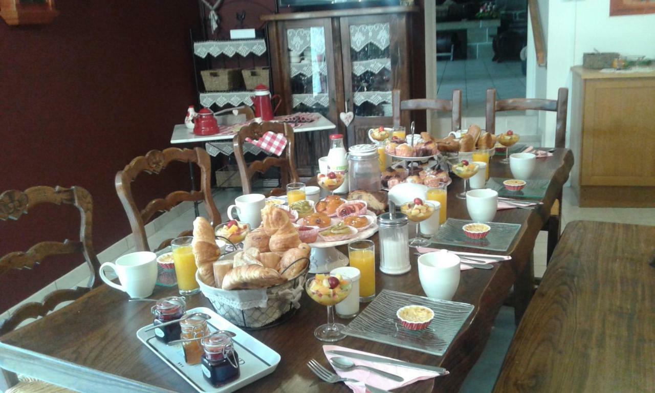 La Gerbaudiere Chambres&Table D Hotes Proche Mont Saint Michel Cuisine Maison Notre-Dame-du-Touchet 外观 照片