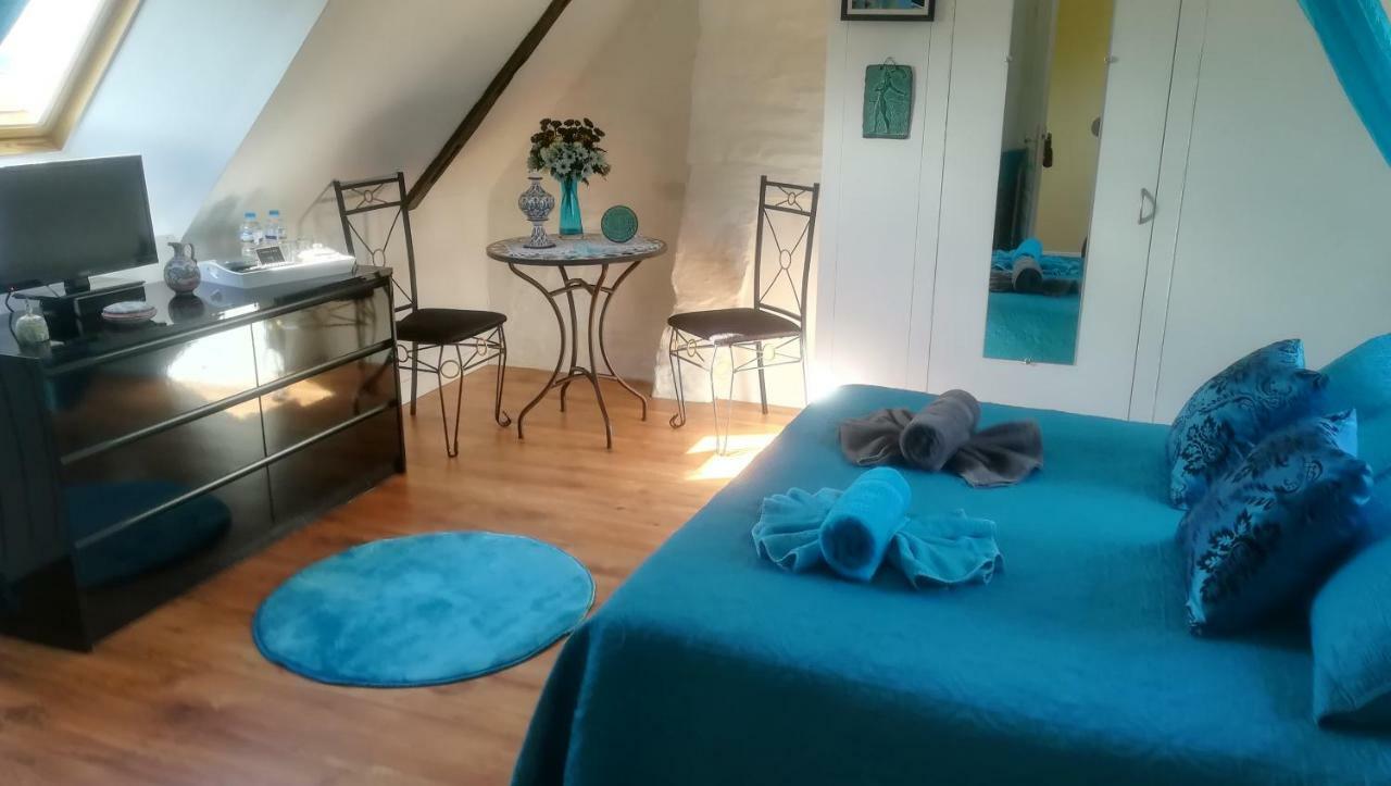 La Gerbaudiere Chambres&Table D Hotes Proche Mont Saint Michel Cuisine Maison Notre-Dame-du-Touchet 外观 照片